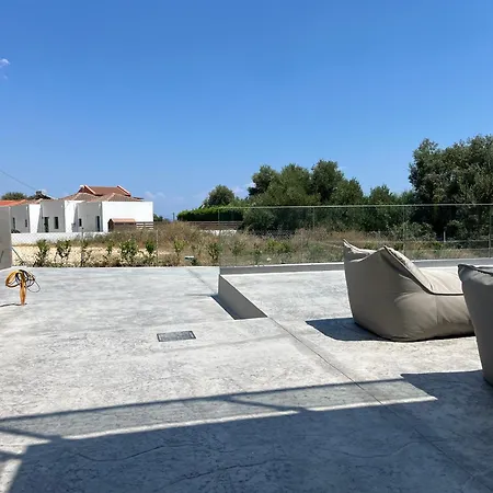 Villa Zefy's Scenic Oasis Pesádha