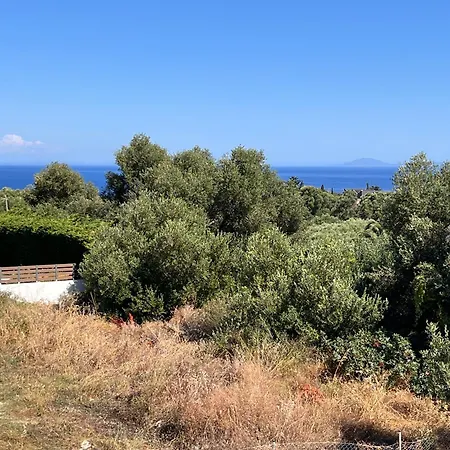 Vila Zefy's Scenic Oasis *